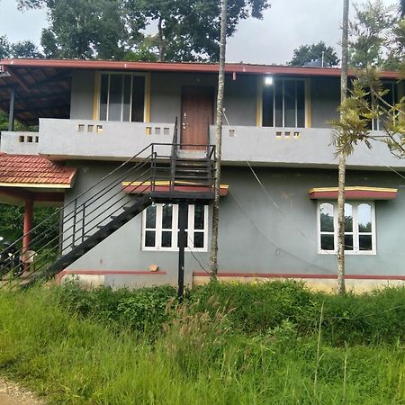 Samz Estate Stay 2Bhk Madikeri Eksteriør bilde
